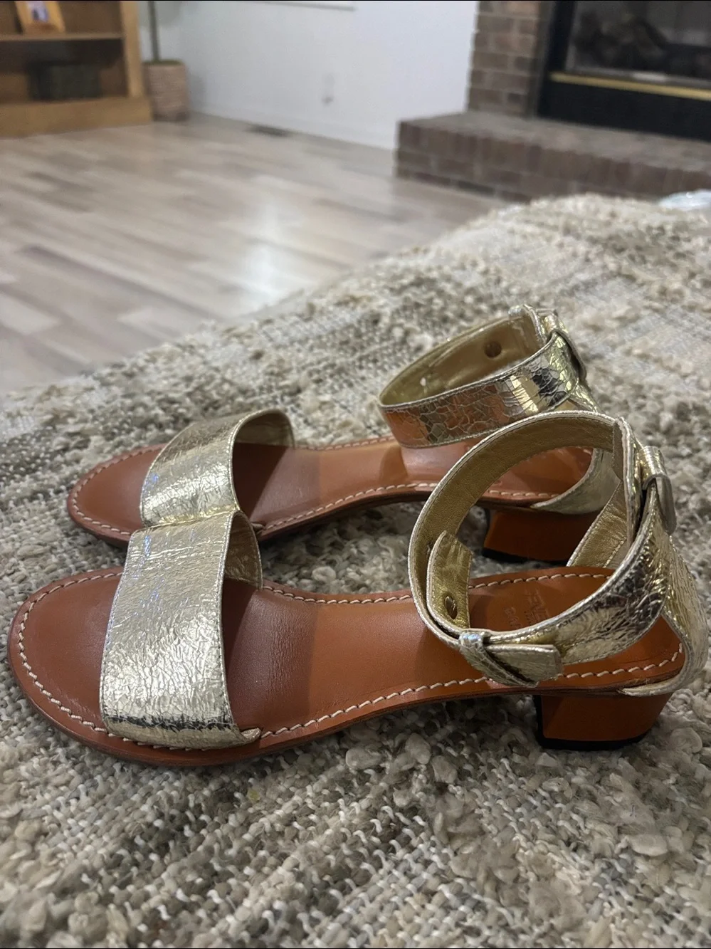 Cenedella Ankle-Strap Leather Sandals‎ Size 5.5